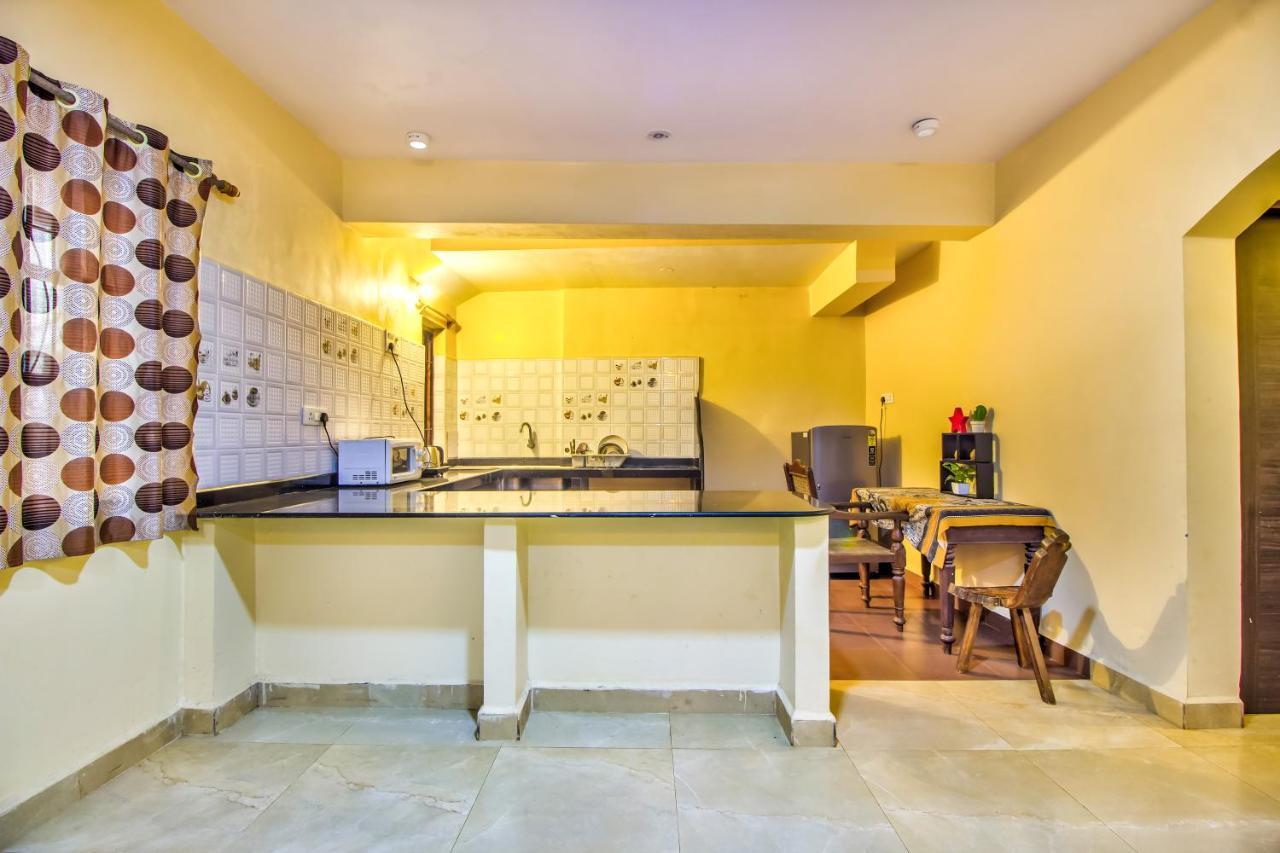 Stanleys Guest House บากา ภายนอก รูปภาพ